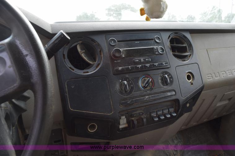 image for item H5247 2008 Ford F550 Crew Cab flatbed truck