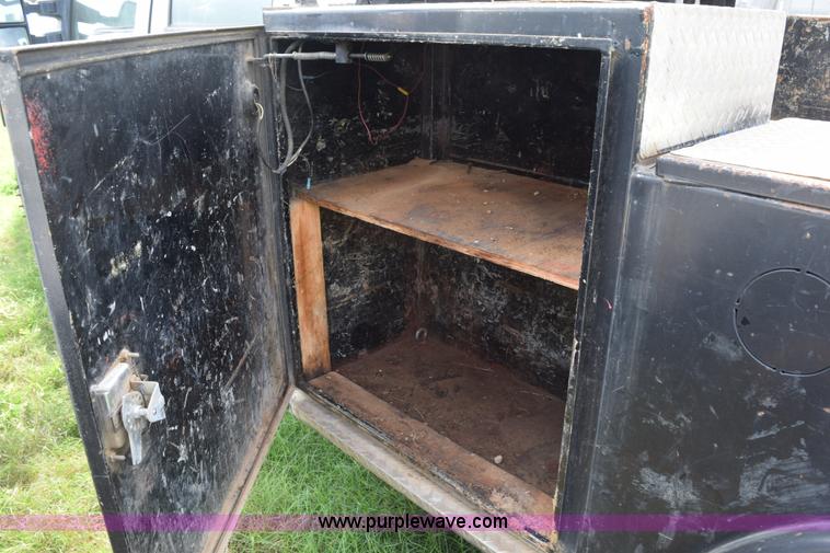 image for item H5247 2008 Ford F550 Crew Cab flatbed truck