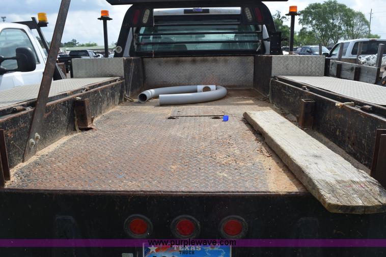 image for item H5247 2008 Ford F550 Crew Cab flatbed truck