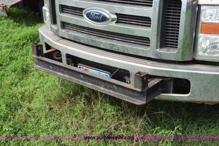 image for item H5247 2008 Ford F550 Crew Cab flatbed truck