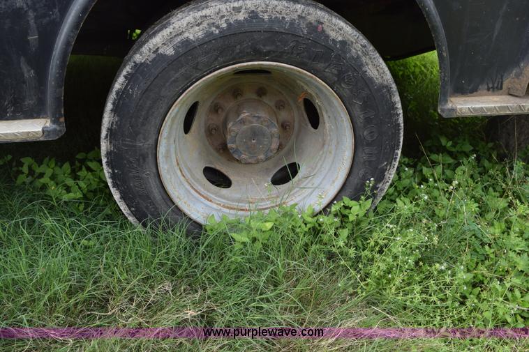 image for item H5247 2008 Ford F550 Crew Cab flatbed truck