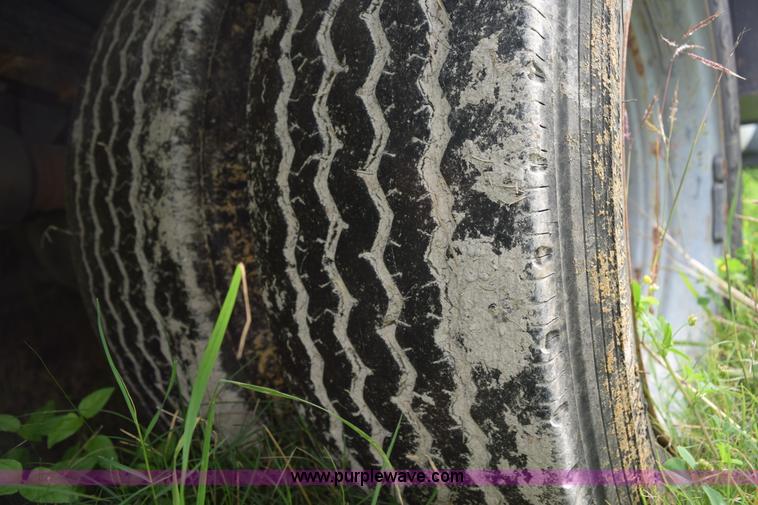 image for item H5247 2008 Ford F550 Crew Cab flatbed truck