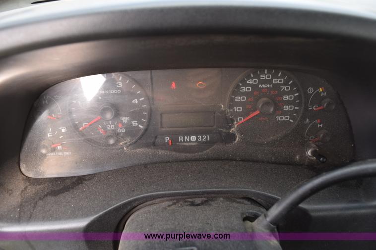 image for item H5250 2006 Ford F350 Super Duty Crew Cab utility truck