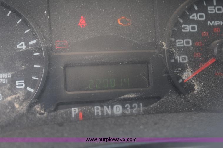 image for item H5250 2006 Ford F350 Super Duty Crew Cab utility truck