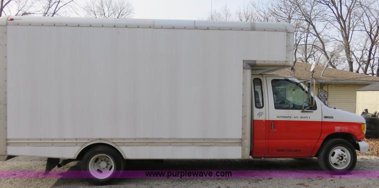 image for item I2291 1998 Ford Econoline E350 box truck