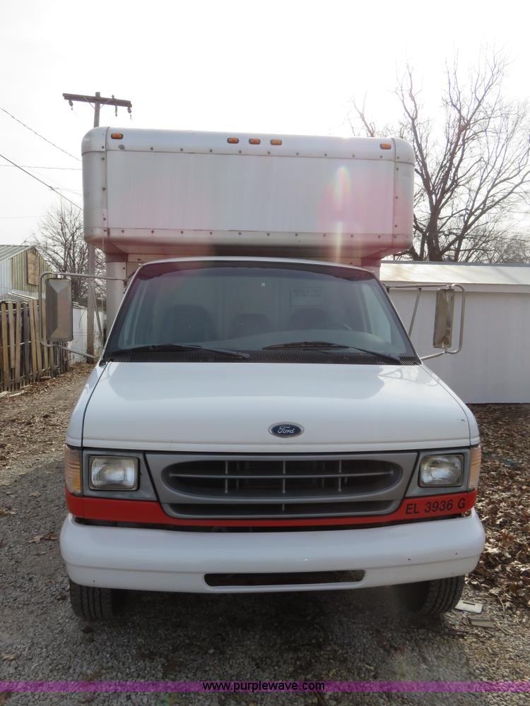 image for item I2291 1998 Ford Econoline E350 box truck