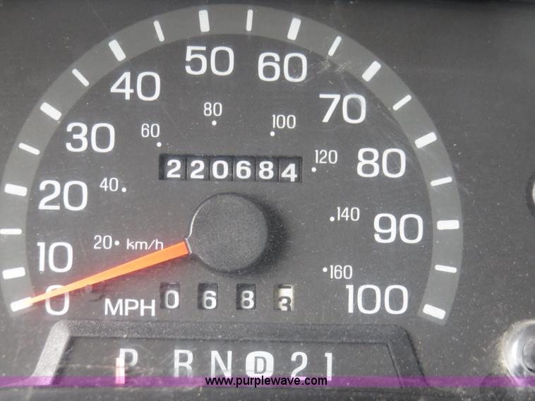 image for item I2291 1998 Ford Econoline E350 box truck