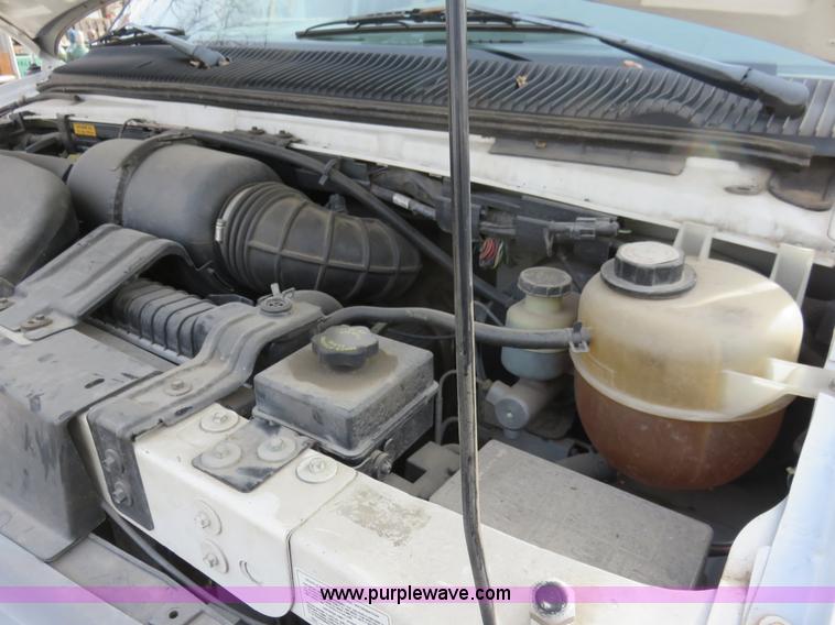 image for item I2291 1998 Ford Econoline E350 box truck