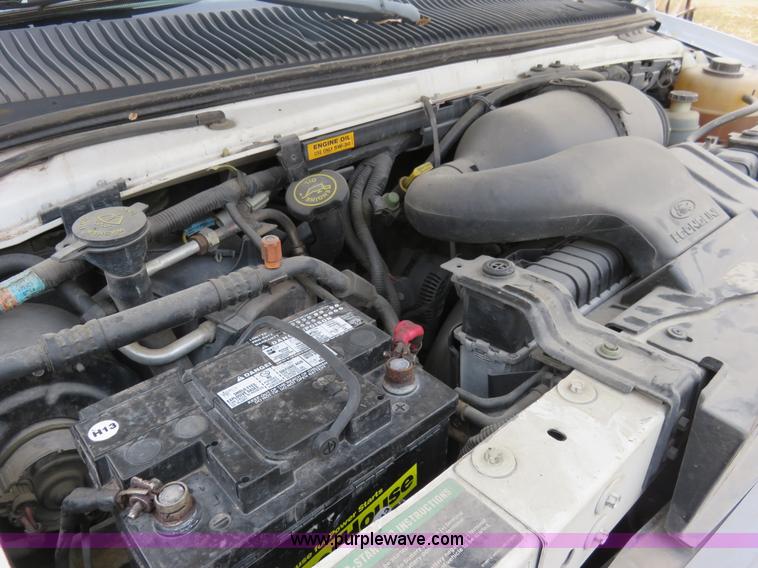 image for item I2291 1998 Ford Econoline E350 box truck