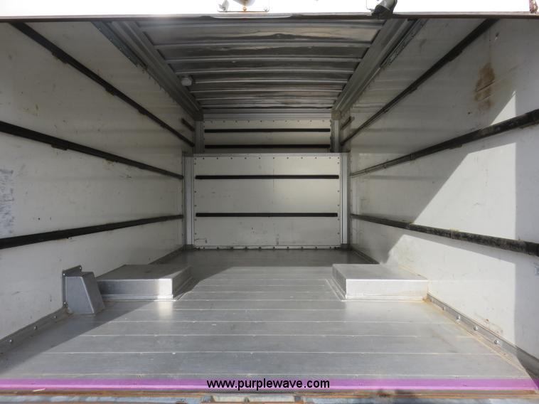 image for item I2291 1998 Ford Econoline E350 box truck