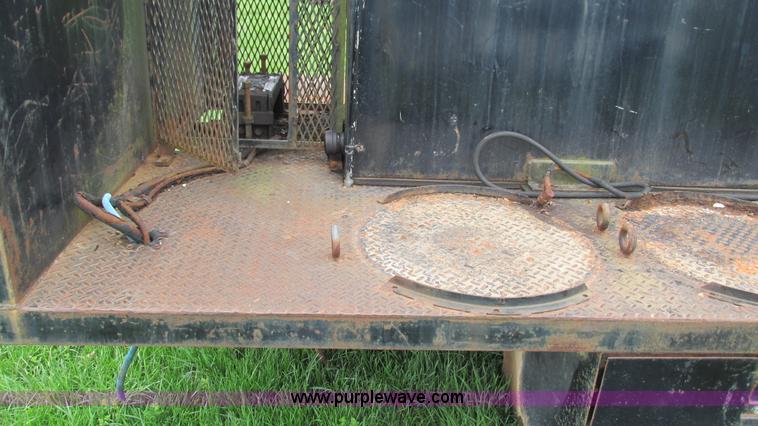 image for item I3057 Lube truck bed