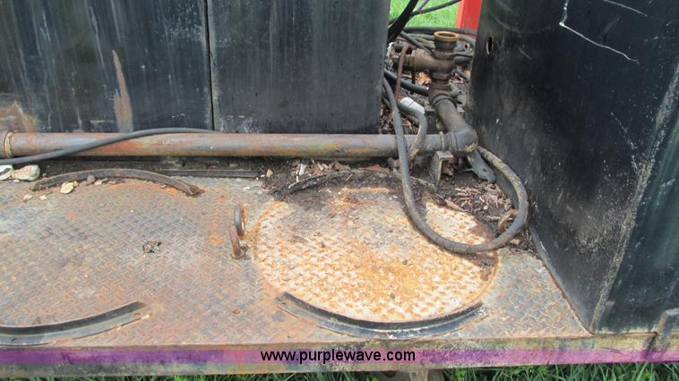 image for item I3057 Lube truck bed