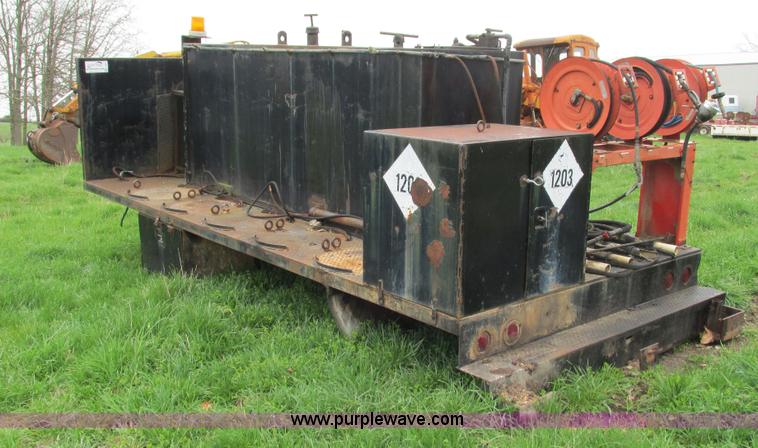 image for item I3057 Lube truck bed