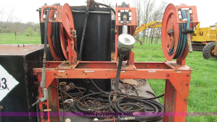 image for item I3057 Lube truck bed