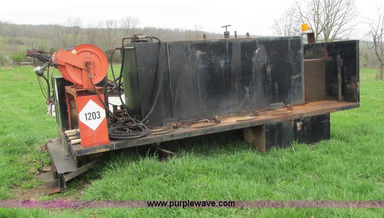 image for item I3057 Lube truck bed