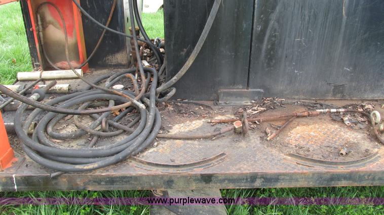 image for item I3057 Lube truck bed