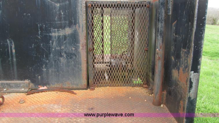 image for item I3057 Lube truck bed