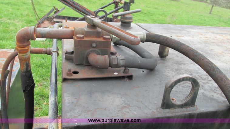 image for item I3057 Lube truck bed