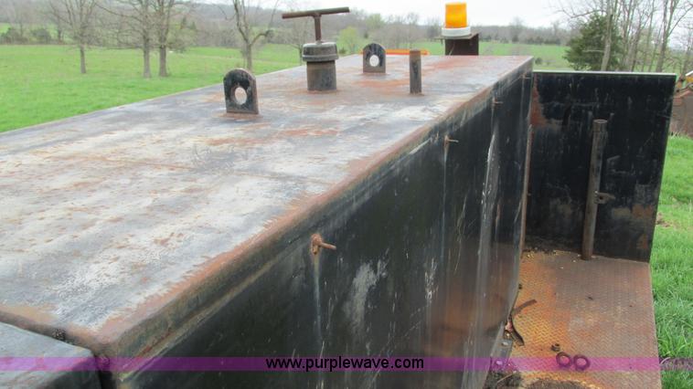 image for item I3057 Lube truck bed