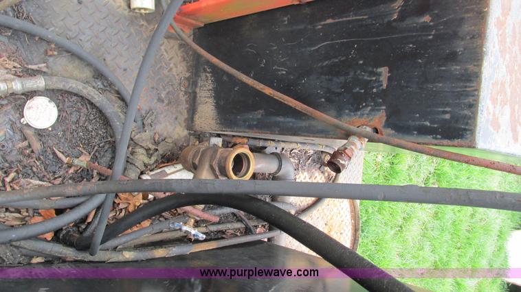 image for item I3057 Lube truck bed