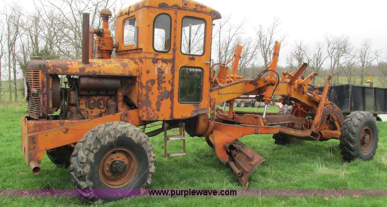 image for item I3058 Austin Western motor grader