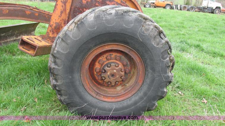 image for item I3058 Austin Western motor grader