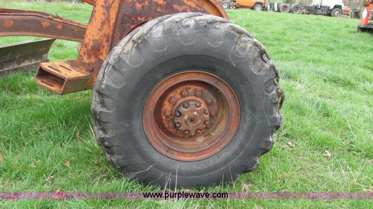 image for item I3058 Austin Western motor grader