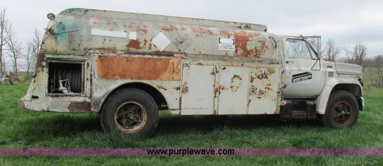 image for item I3061 1979 Chevrolet C70 Custom Deluxe fuel truck