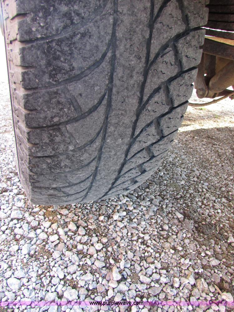 image for item I6522 1993 Chevrolet Silverado 2500 pickup truck