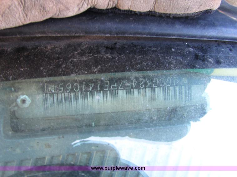 image for item I6522 1993 Chevrolet Silverado 2500 pickup truck