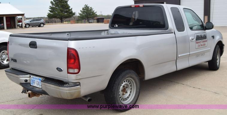image for item J6678 2001 Ford F150 XLT SuperCab pickup truck