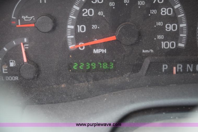 image for item J6678 2001 Ford F150 XLT SuperCab pickup truck