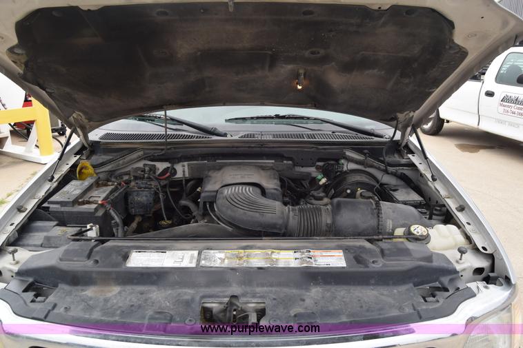 image for item J6678 2001 Ford F150 XLT SuperCab pickup truck