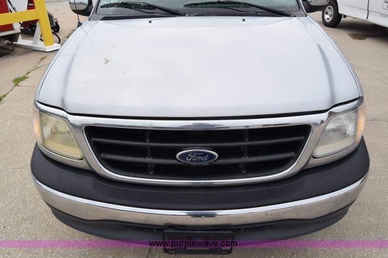 image for item J6678 2001 Ford F150 XLT SuperCab pickup truck