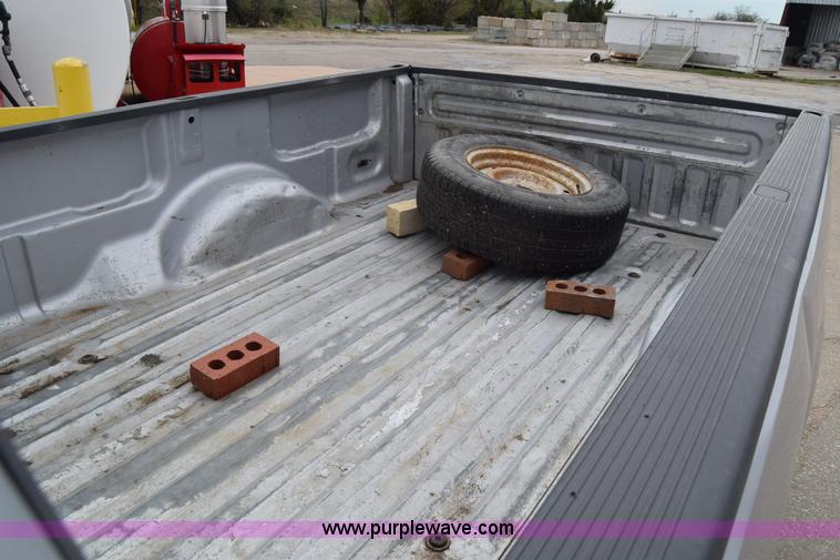 image for item J6678 2001 Ford F150 XLT SuperCab pickup truck