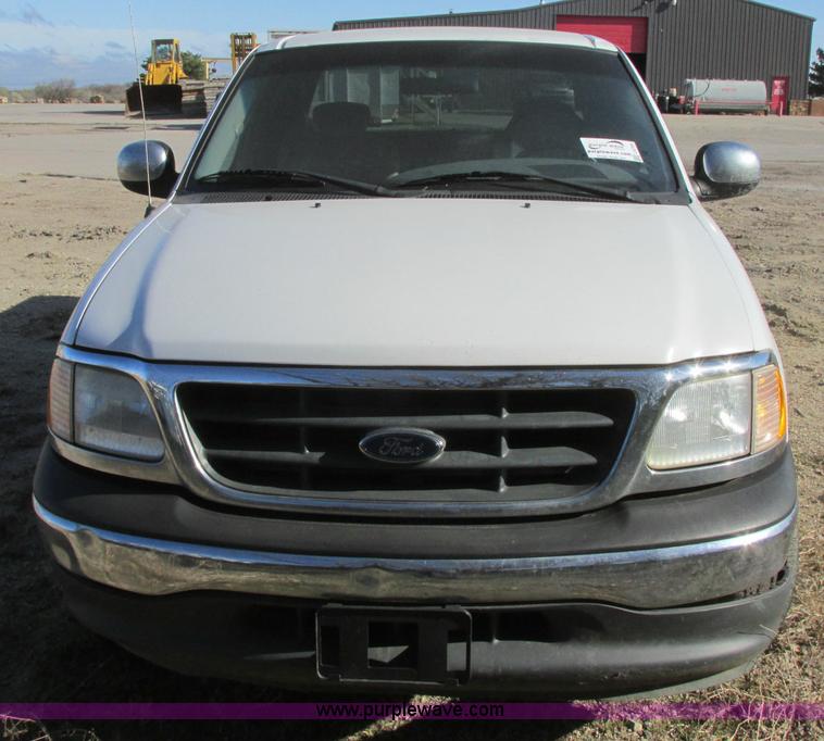 image for item J6705 2001 Ford F150 SuperCab pickup truck