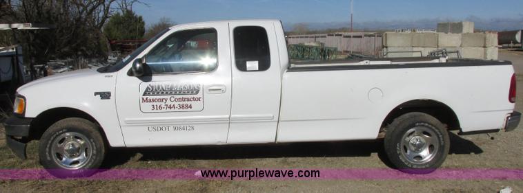 image for item J6705 2001 Ford F150 SuperCab pickup truck