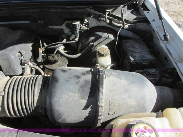 image for item J6705 2001 Ford F150 SuperCab pickup truck