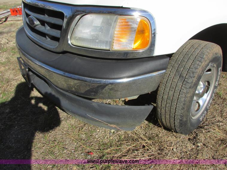 image for item J6705 2001 Ford F150 SuperCab pickup truck