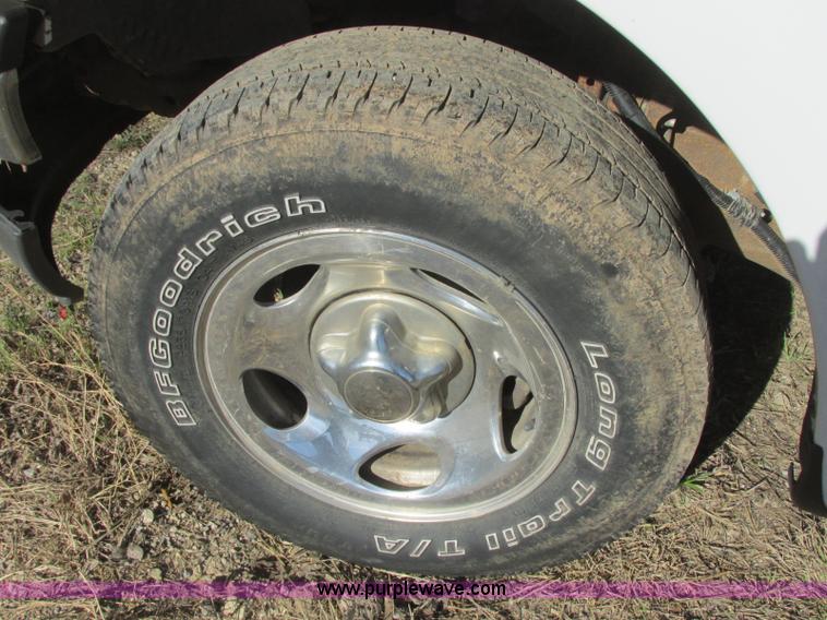 image for item J6705 2001 Ford F150 SuperCab pickup truck