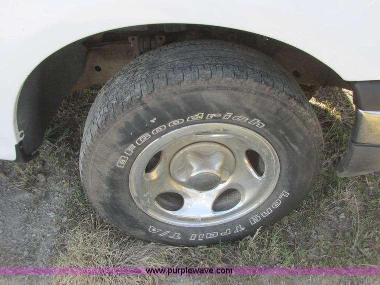 image for item J6705 2001 Ford F150 SuperCab pickup truck