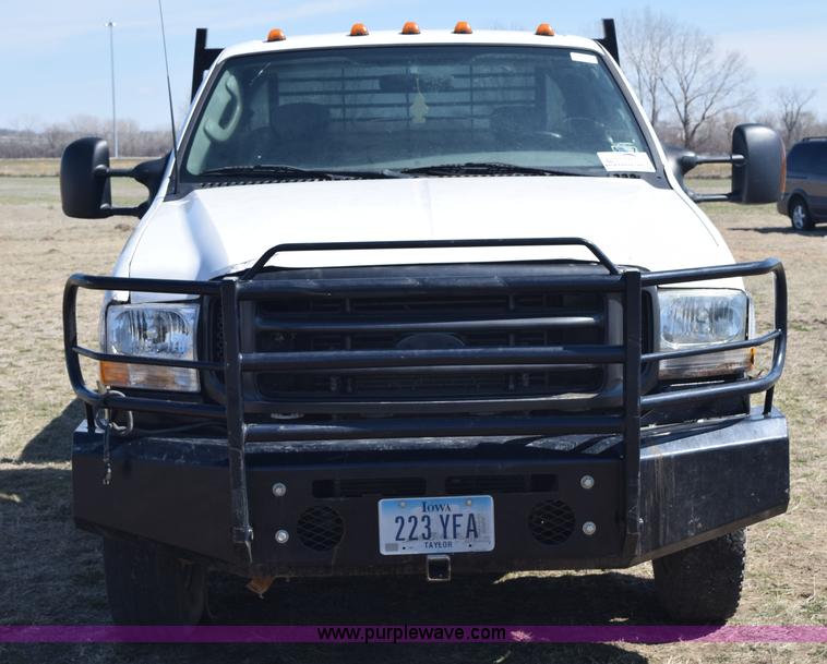 image for item K2446 2004 Ford F550 SuperCab flatbed truck