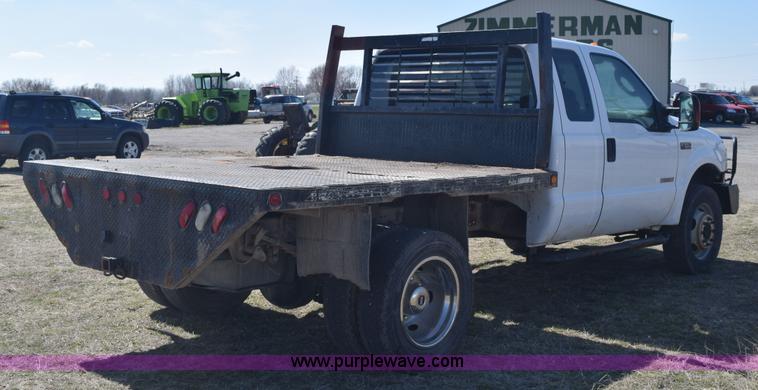 image for item K2446 2004 Ford F550 SuperCab flatbed truck