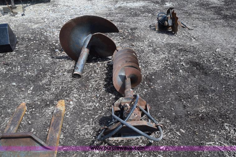 image for item K2457 Power Trac PT-425 utility tractor