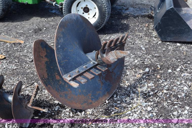 image for item K2457 Power Trac PT-425 utility tractor