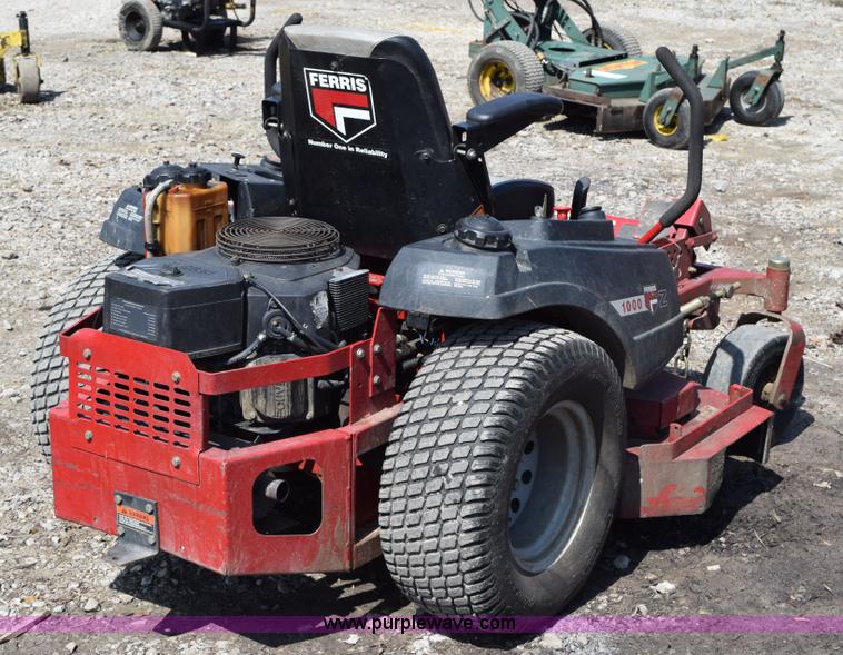 Ferris Z1000 riding lawn mower in Shawnee, KS Item K2467 sold
