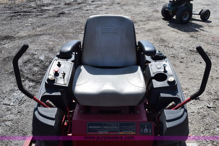 image for item K2467 Ferris Z1000 riding lawn mower