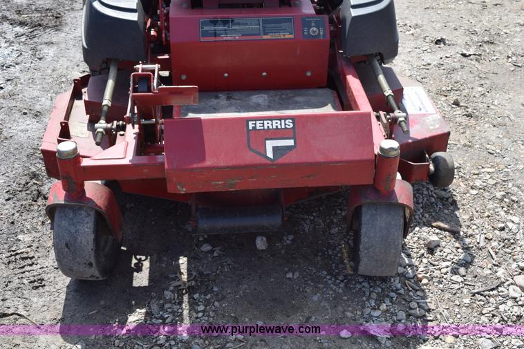 image for item K2467 Ferris Z1000 riding lawn mower