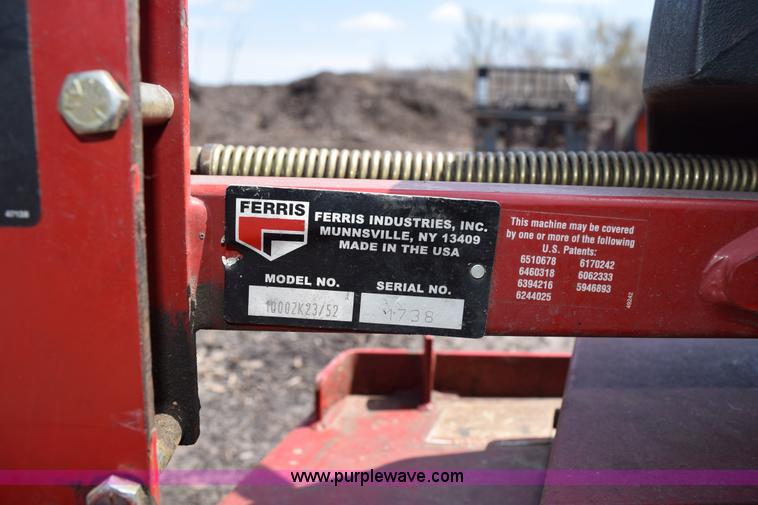 image for item K2467 Ferris Z1000 riding lawn mower