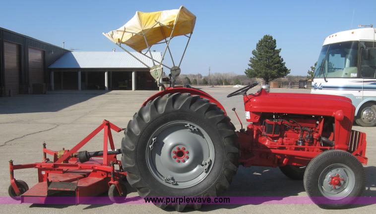 image for item K2974 Ford tractor